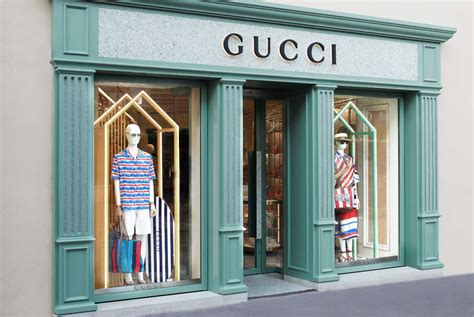 magasin gucci st tropez|Gucci Inaugurates The Reopening Of Its Boutique In Saint.